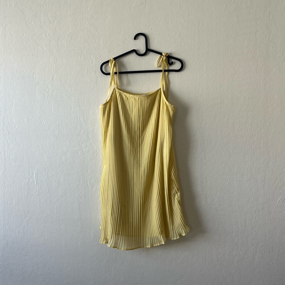 BCBGeneration Light Yellow Pleated Dress